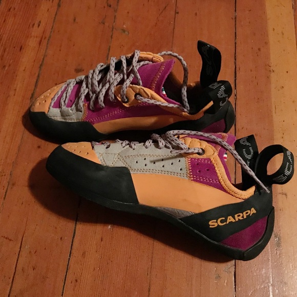 Scarpa Climbing Shoes - Picture 3 of 3